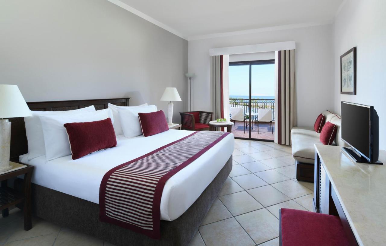 杰斯观景台度假酒店 沙姆沙伊赫 外观 照片 A room at the Hilton Sharm El Sheikh
