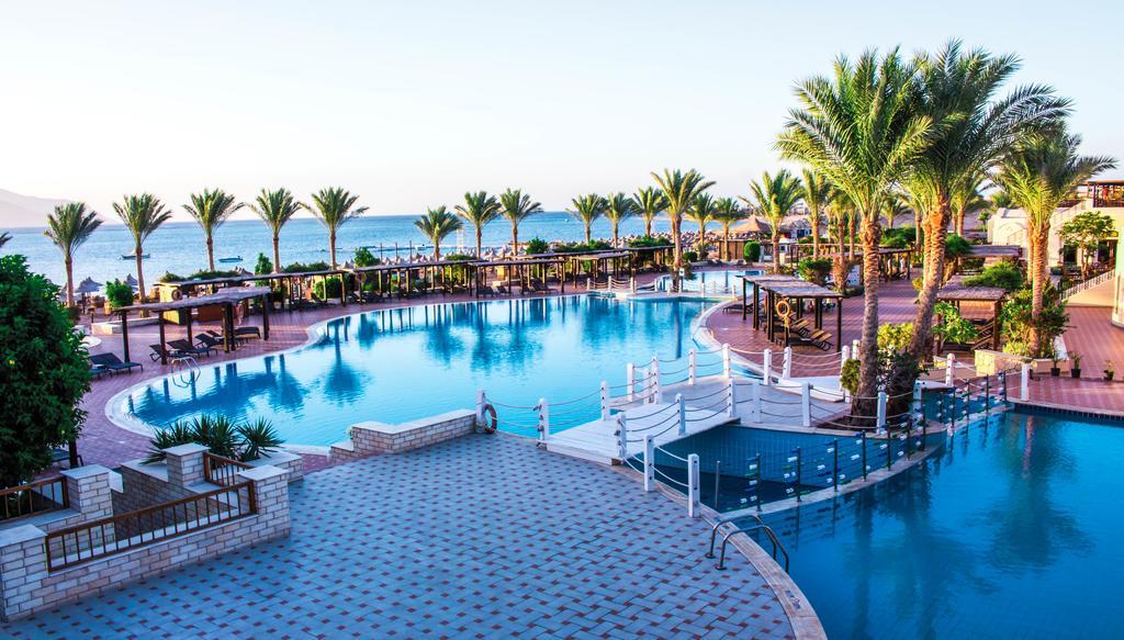 杰斯观景台度假酒店 沙姆沙伊赫 外观 照片 The pool at the Hilton Sharm El Sheikh